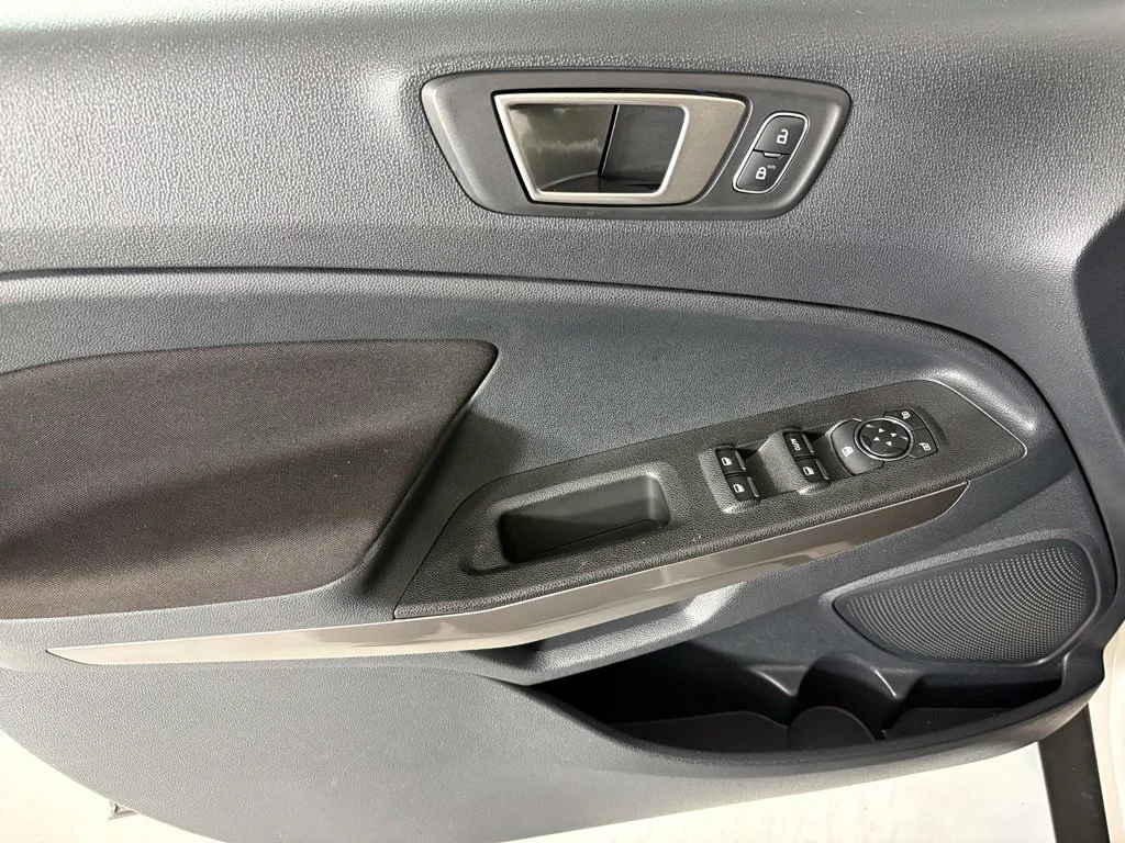 Used 2020 White Ford SE image 22