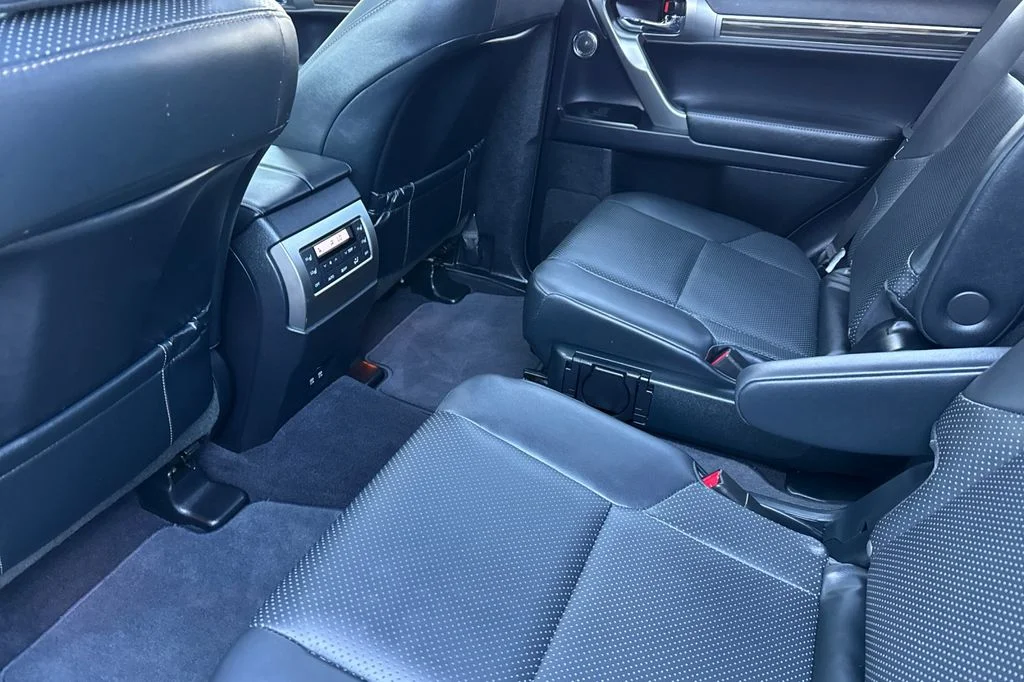 Used 2023 Black Lexus 460 Luxury image 13