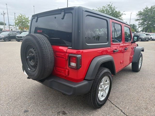 Used 2020 Firecracker Red Clearcoat Jeep Sport S image 5