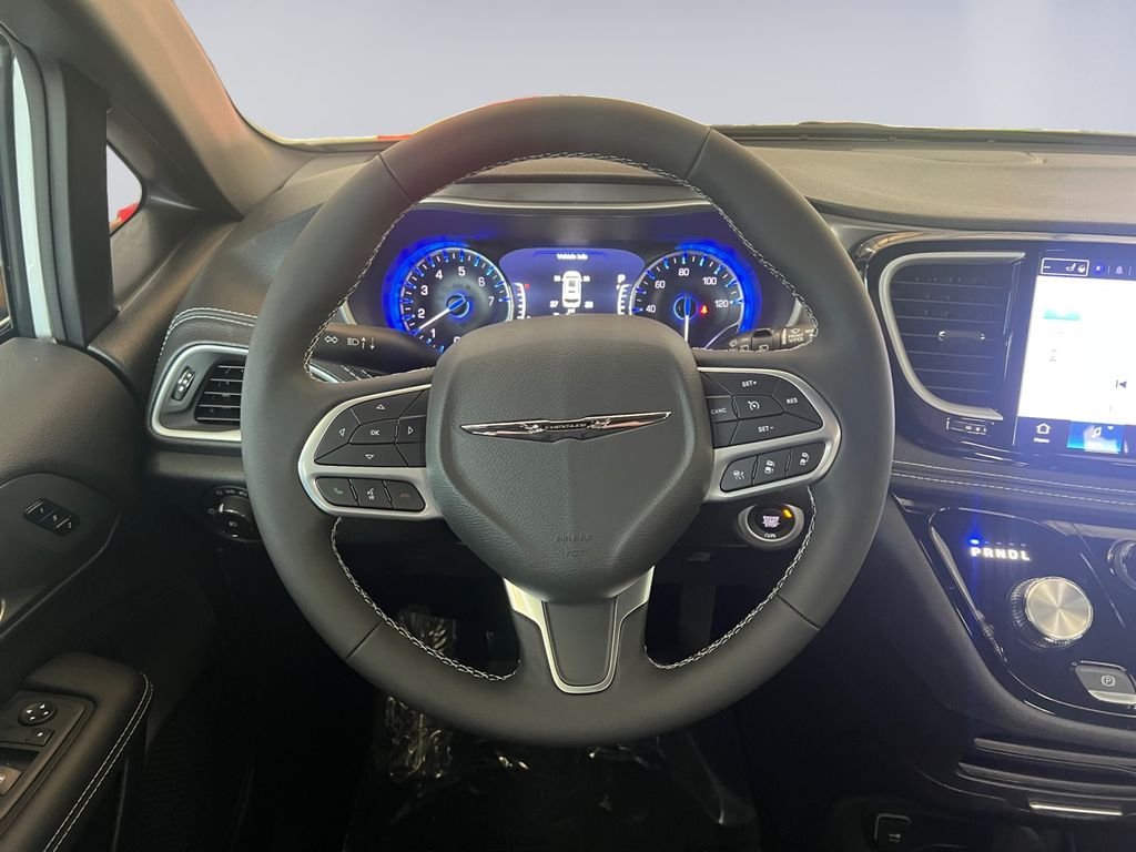 2026 Chrysler Pacifica Select - Photo 13
