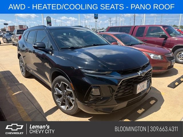 Used 2022 BLACK Chevrolet RS image 1