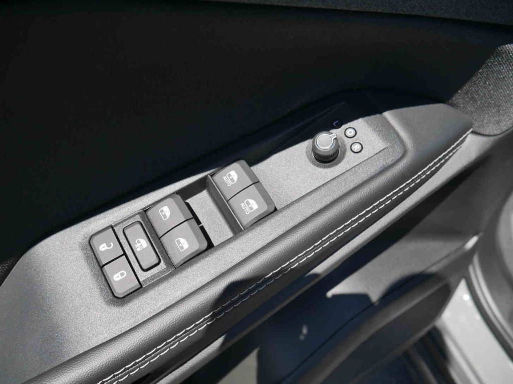 New 2026 Sting-Gray Clearcoat Jeep  image 19