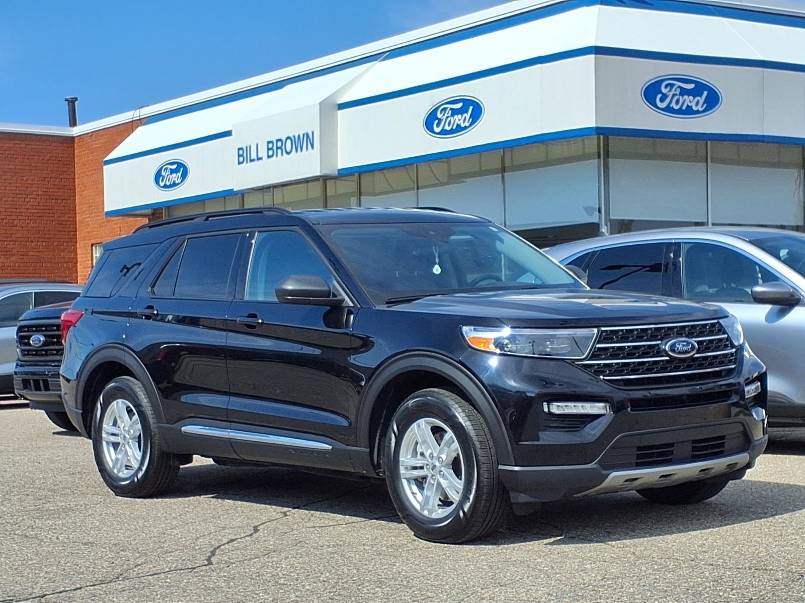2023 Ford Explorer XLT 4WD's photo