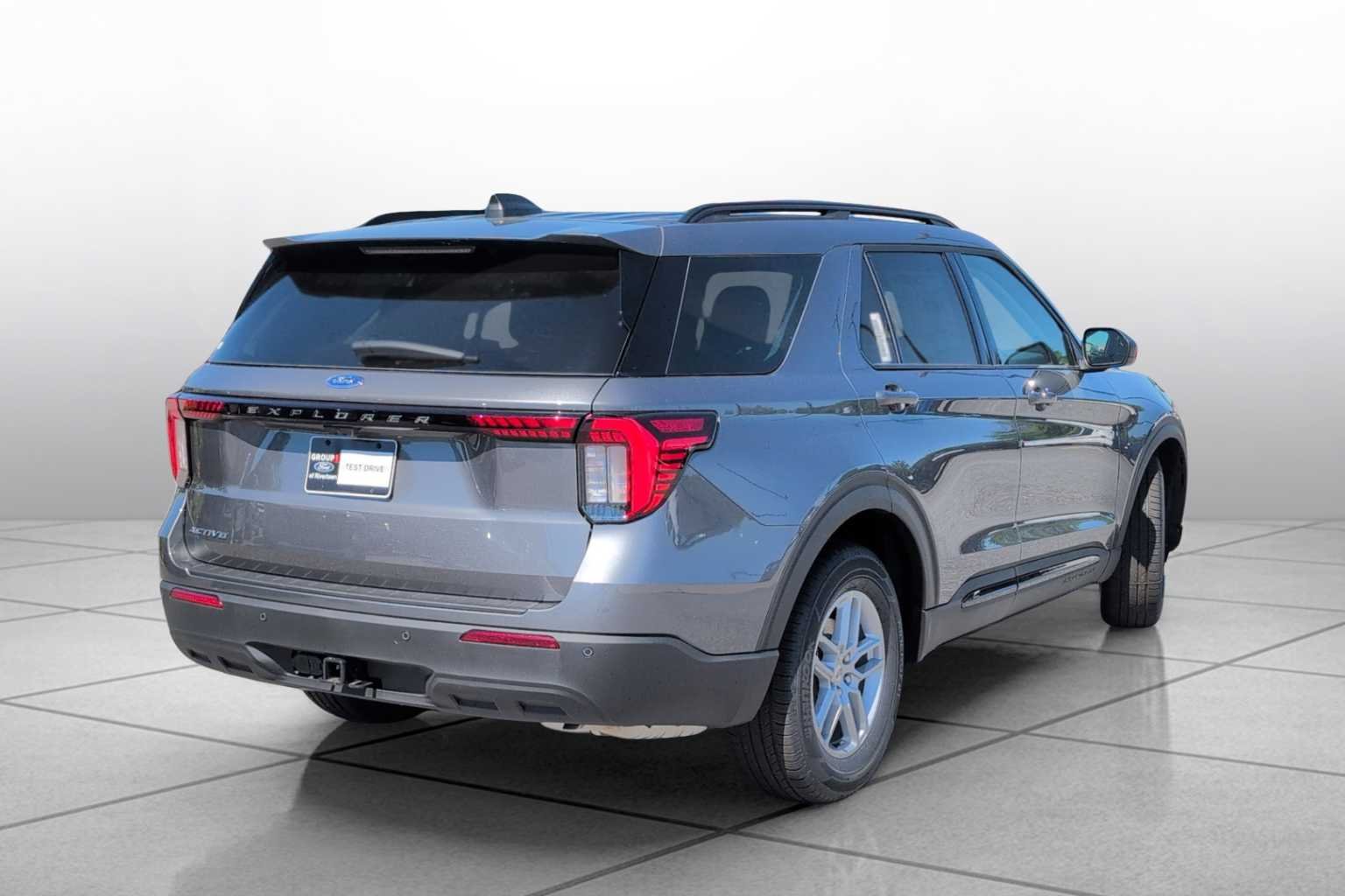 New 2026 Carbonized Gray Metallic Ford Active w/200A Pkg image 14