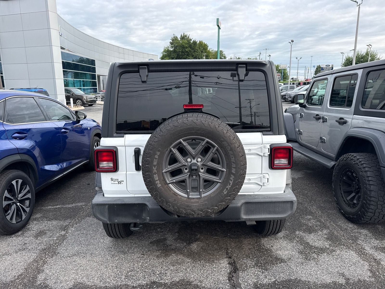 Used 2025 Bright White Clearcoat Jeep Sport S image 4
