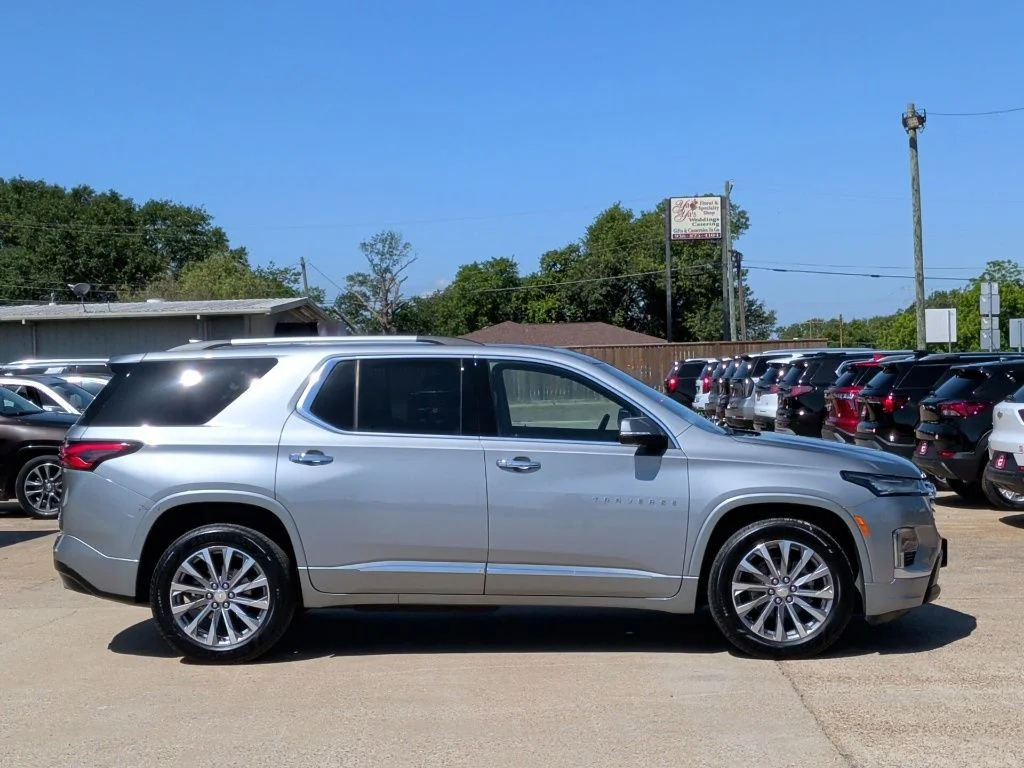 Used 2023 Gray Chevrolet Premier image 9