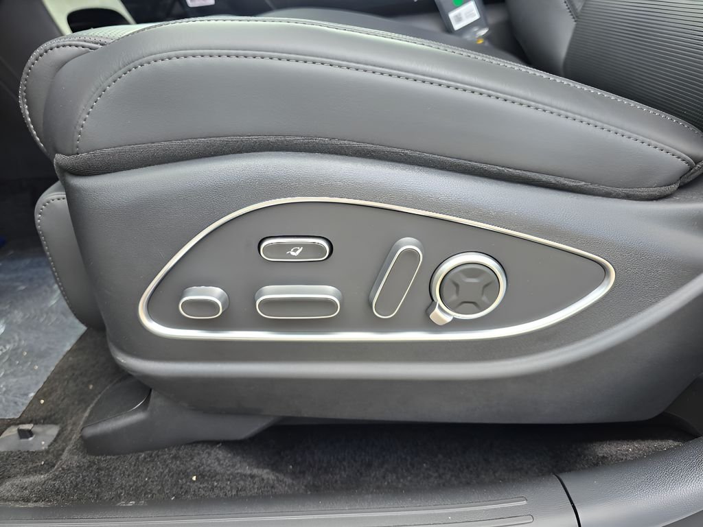 New 2026 Creamy White Hyundai Calligraphy image 17