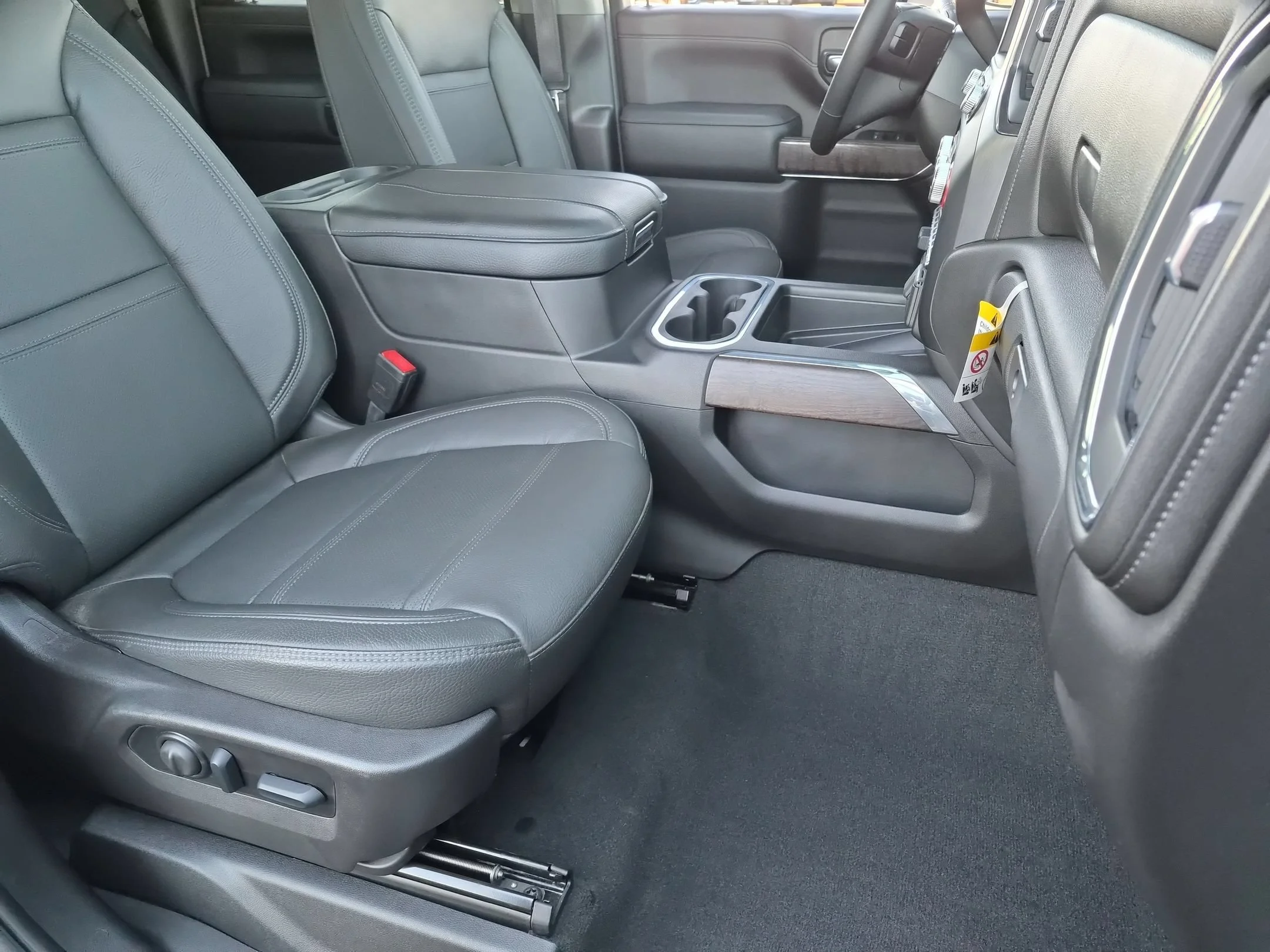 Used 2023 Summit White GMC Denali image 28