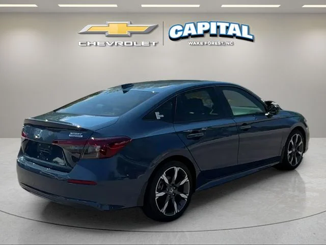 Used 2025  Honda Sport image 5