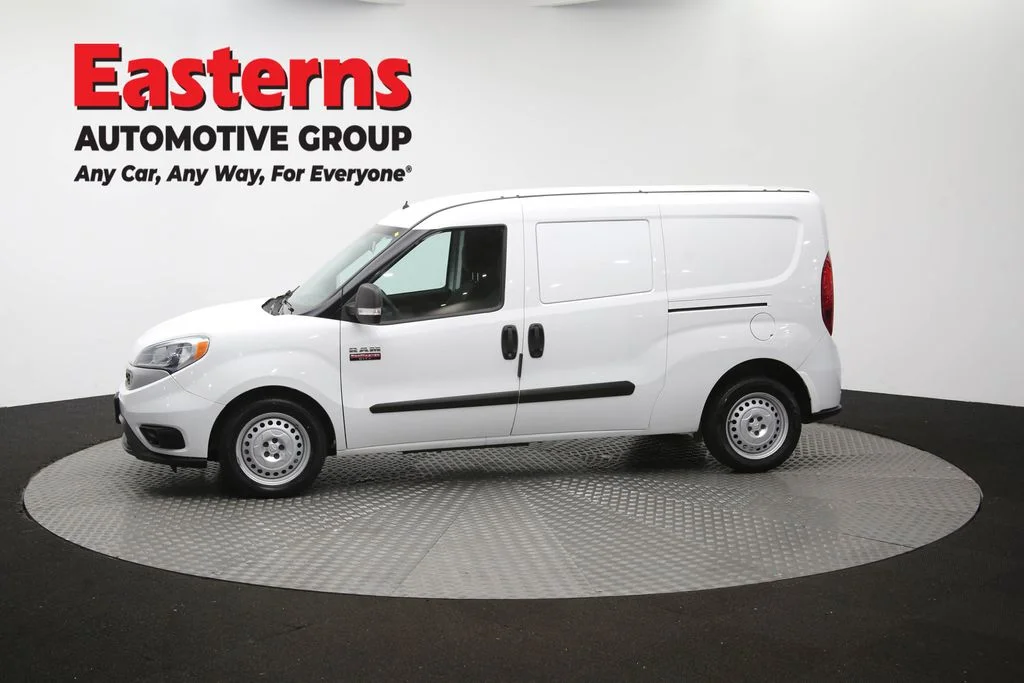 Used 2022 White Ram Base image 59