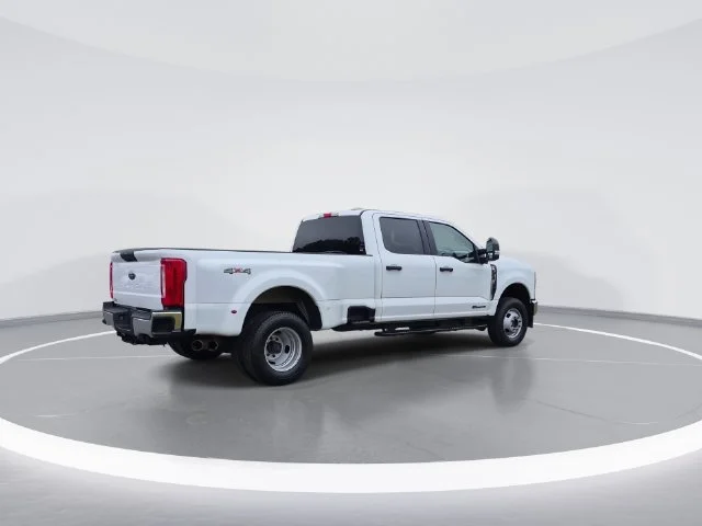 Used 2025 White Ford XLT image 8