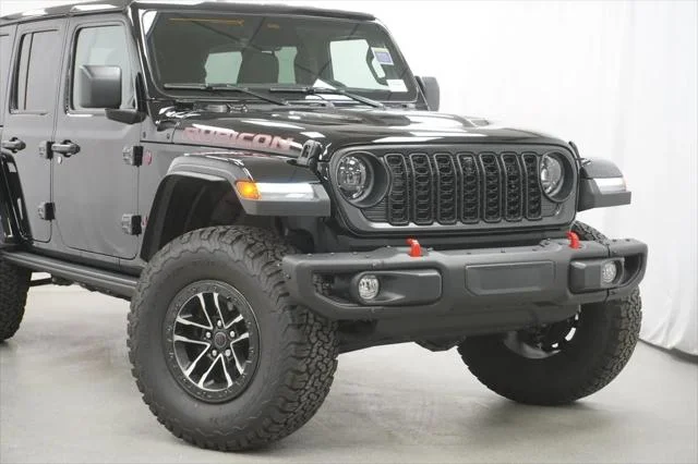 New 2026 Black Clear-Coat Exterior Paint Jeep Rubicon image 3