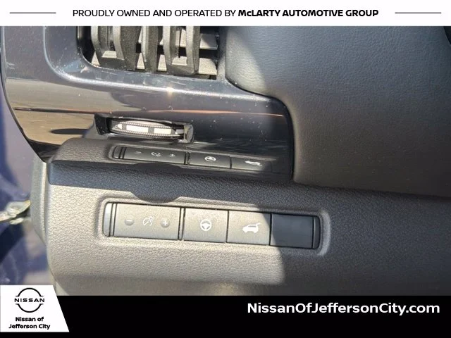 Used 2025 Blue Nissan SV image 31