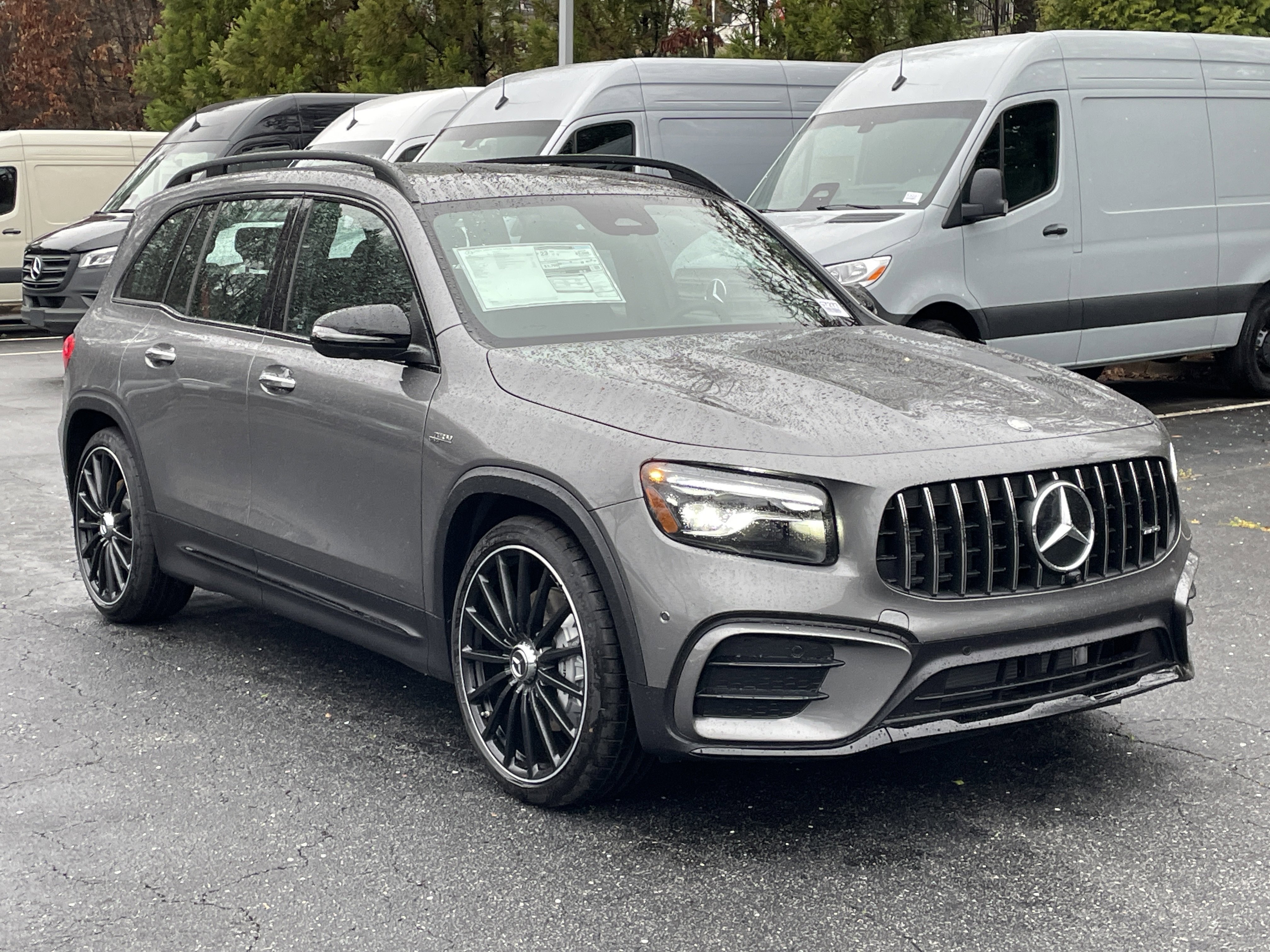 New 2026 Mountain Grey Metallic Mercedes-Benz AMG® GLB 35 4MATIC® SUV image 4
