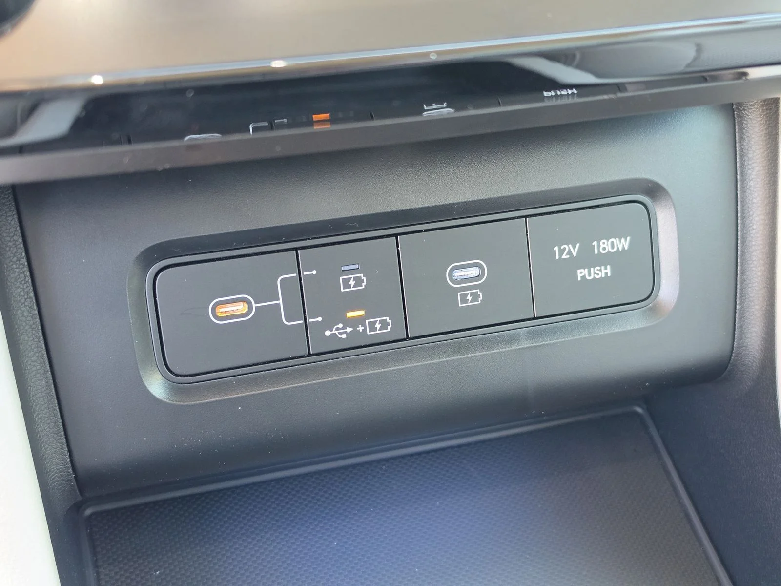 Used 2025 Red Hyundai Limited image 28