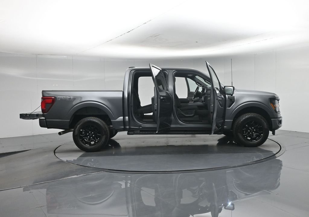 Certified Used 2026 Gray Ford XLT image 5
