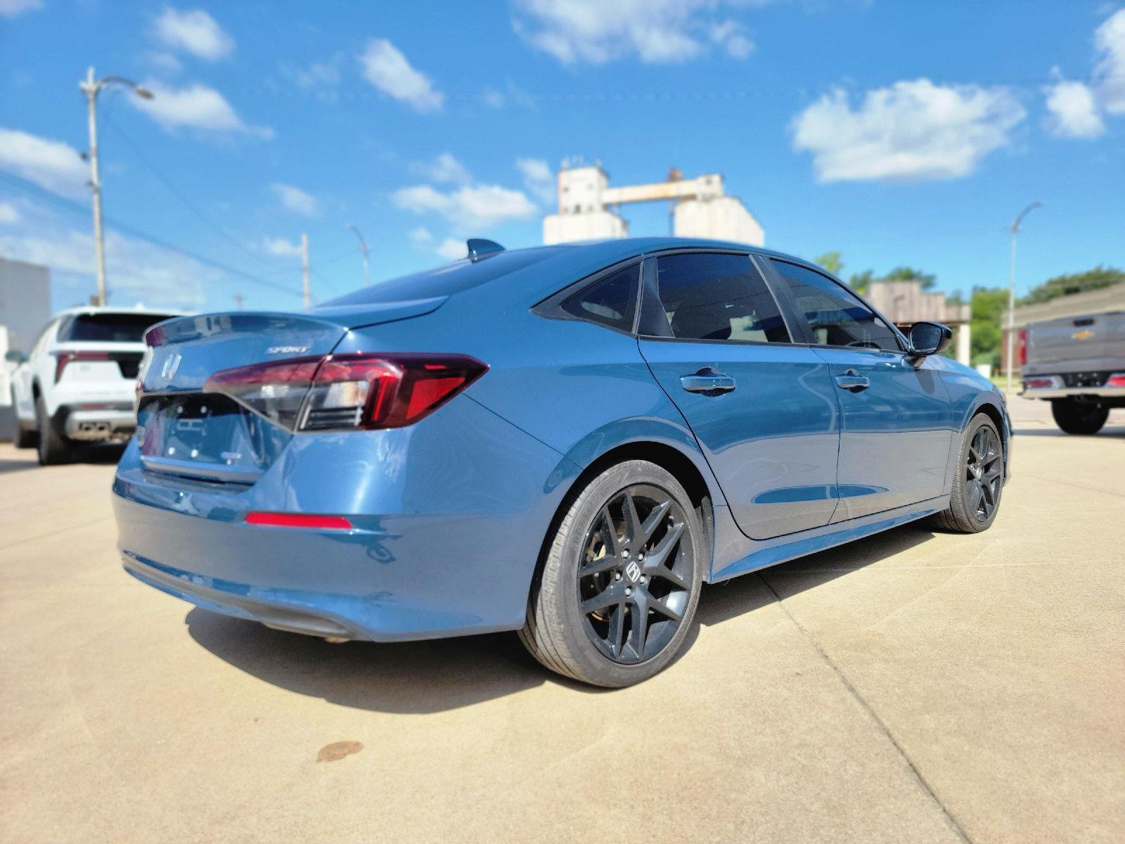 Used 2025 Blue Lagoon Pearl Honda Sport image 7