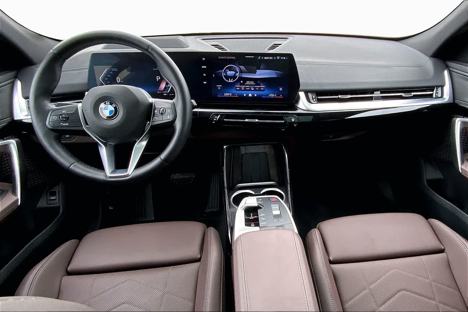 Used 2025 Skyscraper Grey Metallic BMW xDrive28i image 15