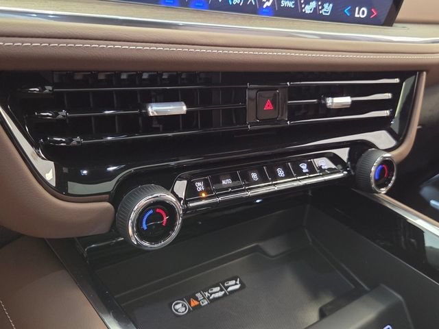 2026 Chevrolet Suburban High Country - Photo 24