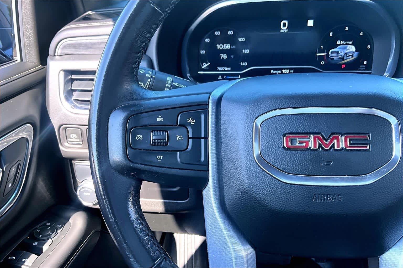 Used 2023 ONYX BLACK GMC SLT image 24