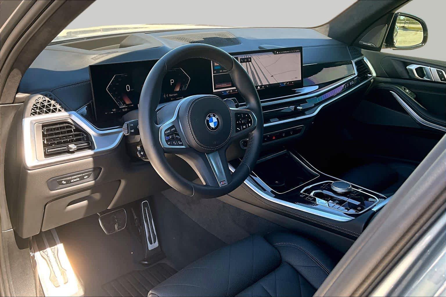 Used 2024 Skyscraper Grey Metallic BMW xDrive40i image 16