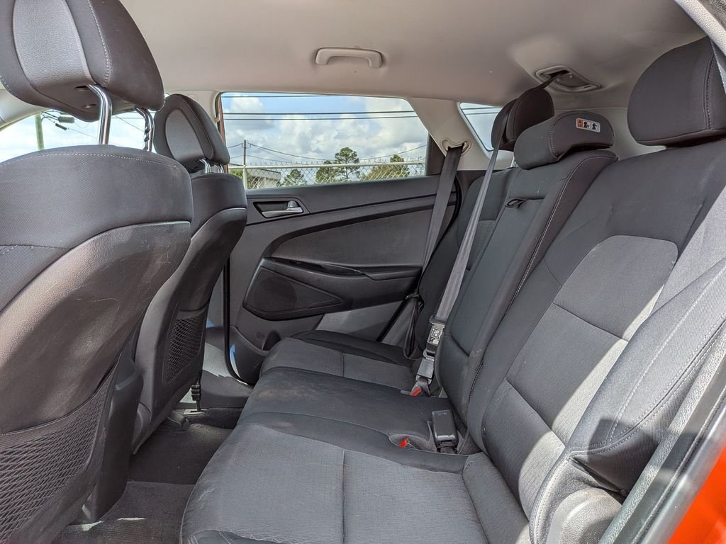 Used 2016 Orange Hyundai SE image 33