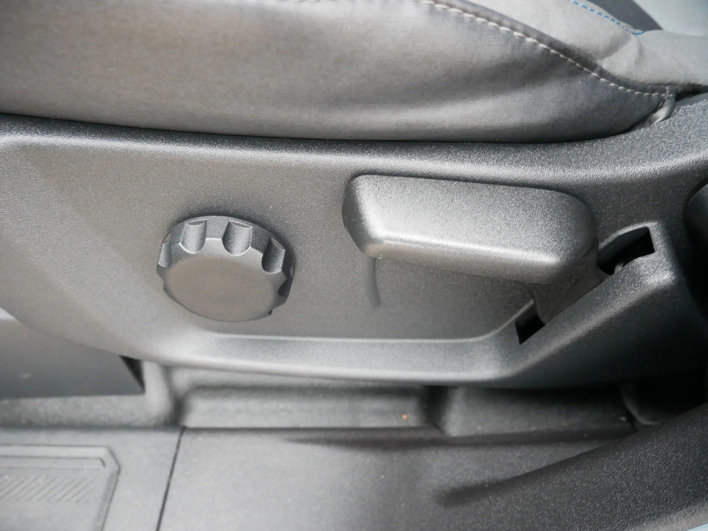 Used 2023 Area 51 Ford Black Diamond image 19