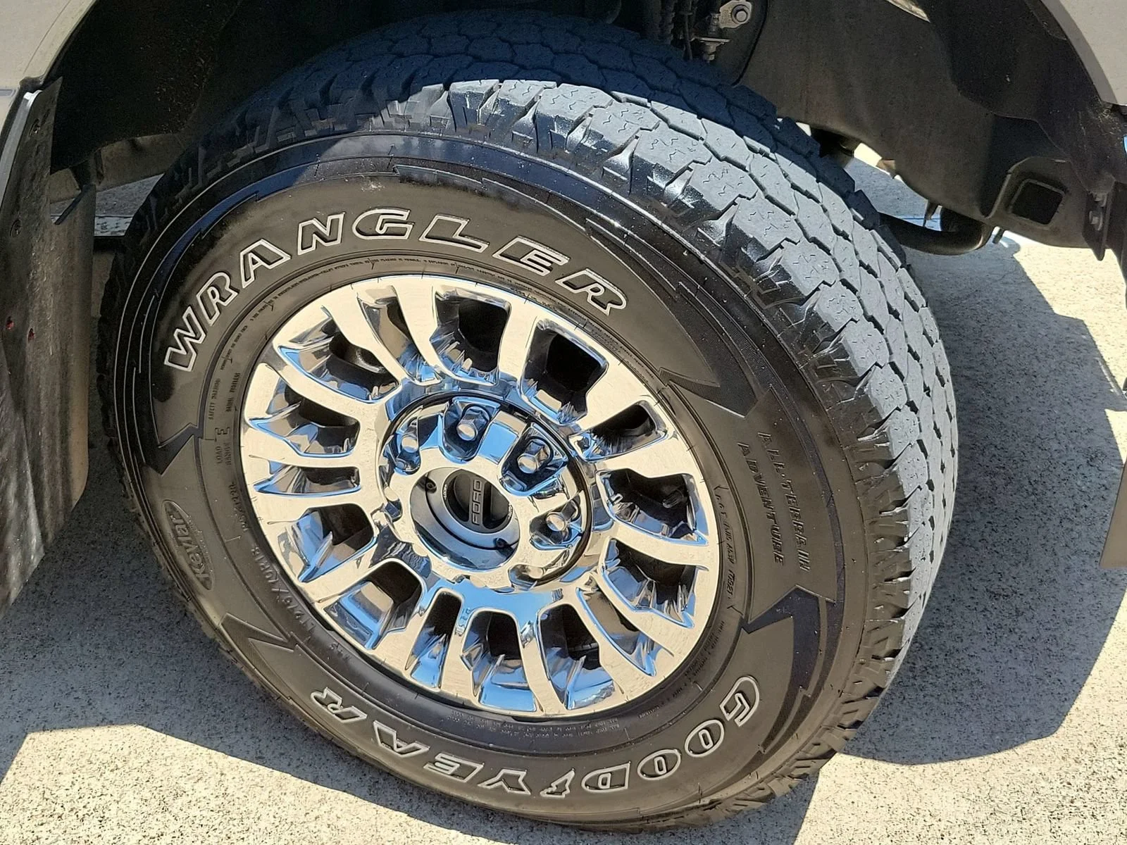 Used 2021 Gray Ford XL image 32