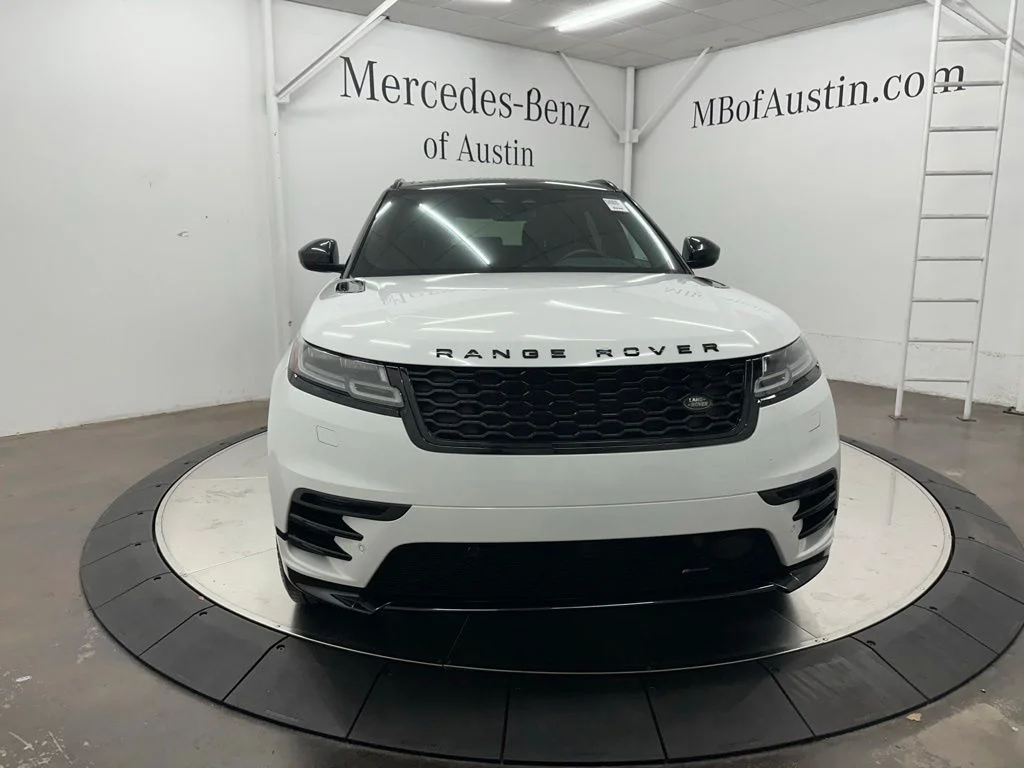 Used 2023 White Land Rover R-Dynamic S MHEV image 2