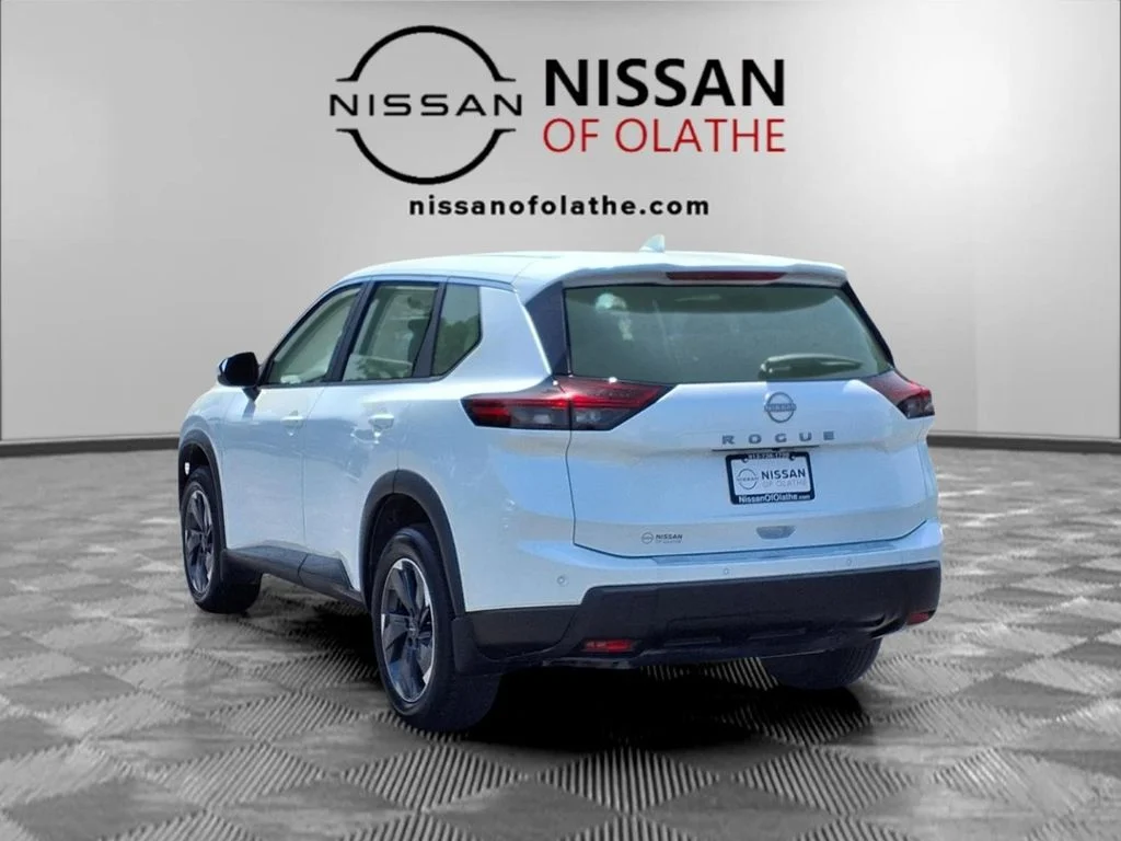 Used 2026 White Nissan SV image 3