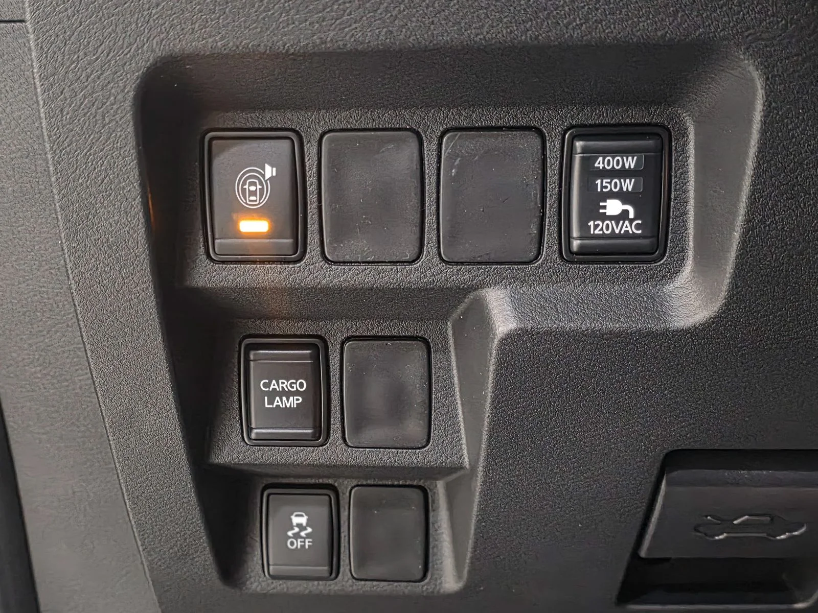 New 2026 Super Black Nissan Crew Cab SV image 25