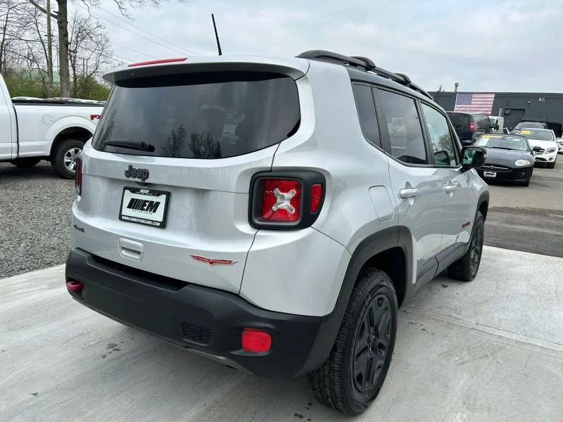 2018 Jeep Renegade Trailhawk - Photo 28