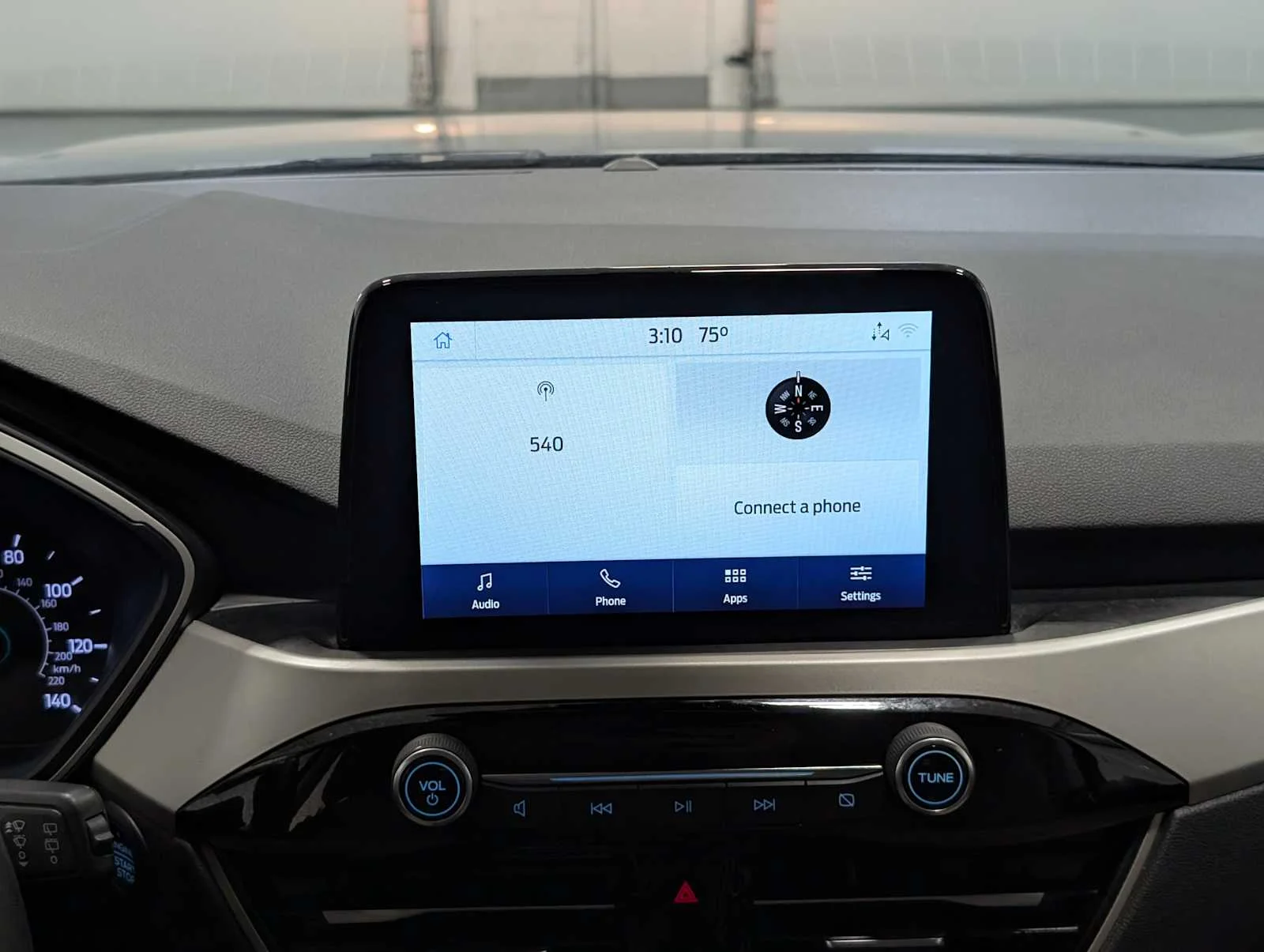 Used 2022 Carbonized Gray Metallic Ford SE image 18