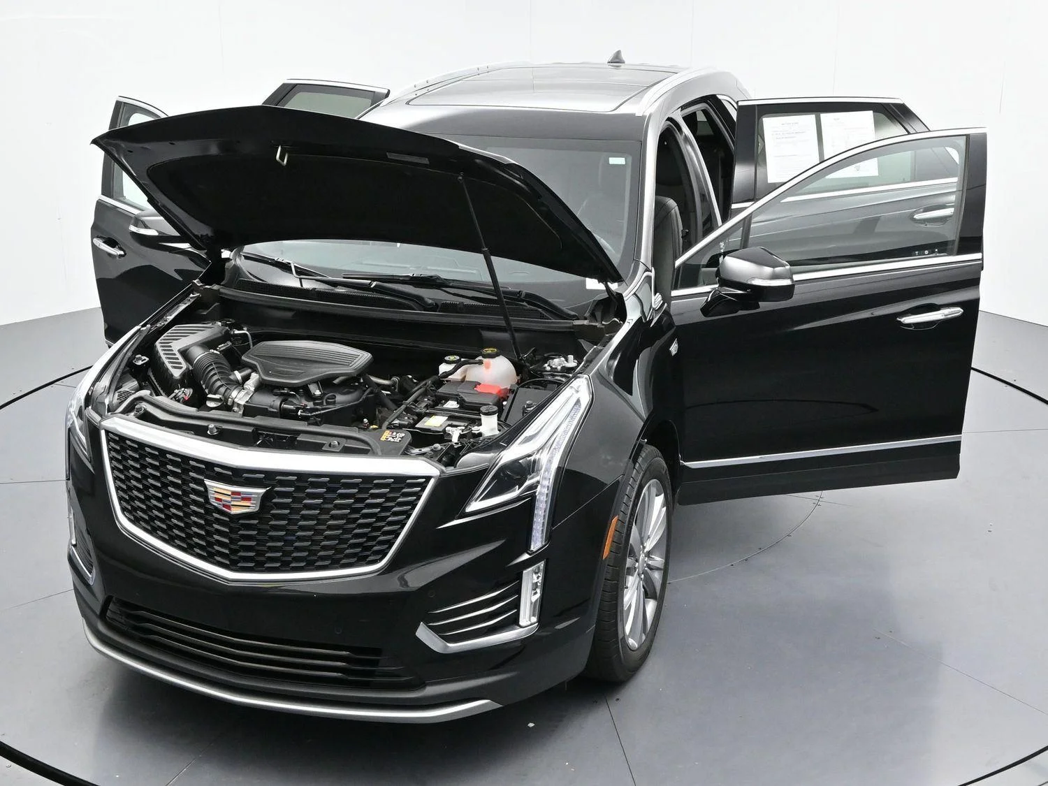 Used 2025 Stellar Black Metallic Cadillac Premium Luxury image 45