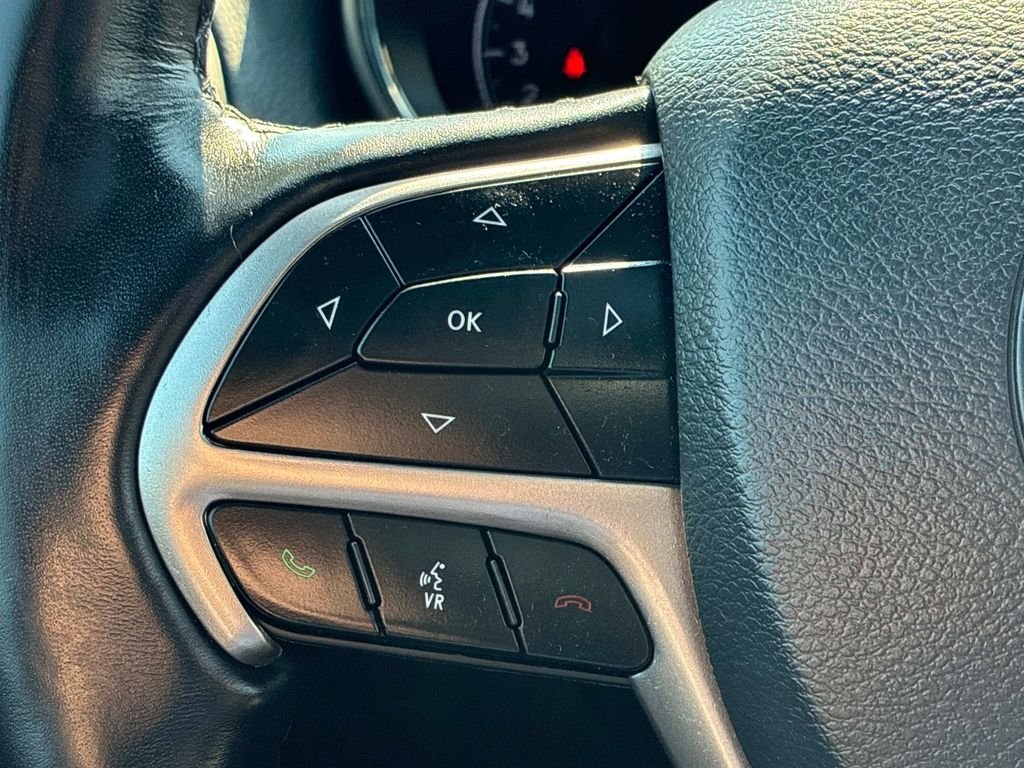 Used 2021 White Jeep Laredo X image 24