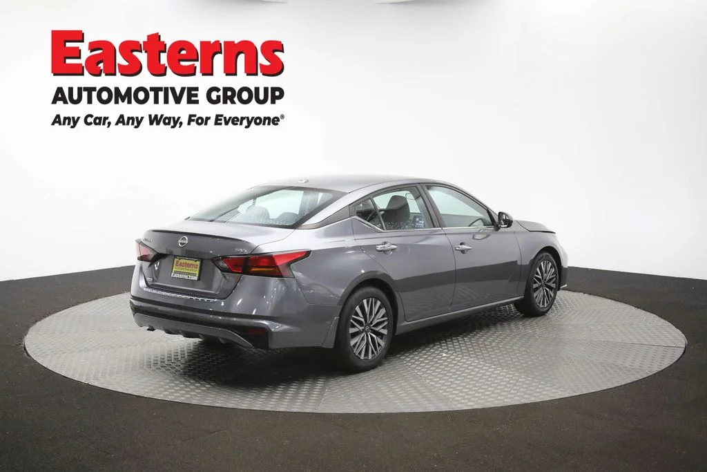 Used 2023 Gray Nissan 2.5 SV image 40