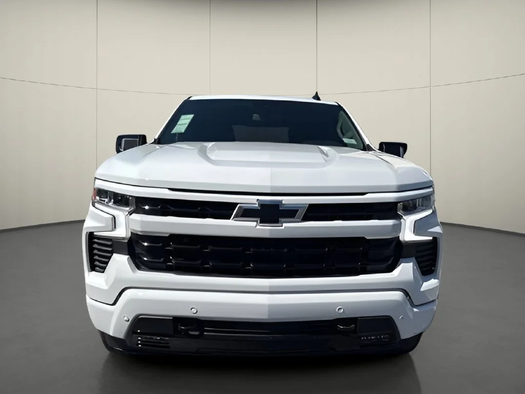 New 2026 Summit White Chevrolet RST image 5