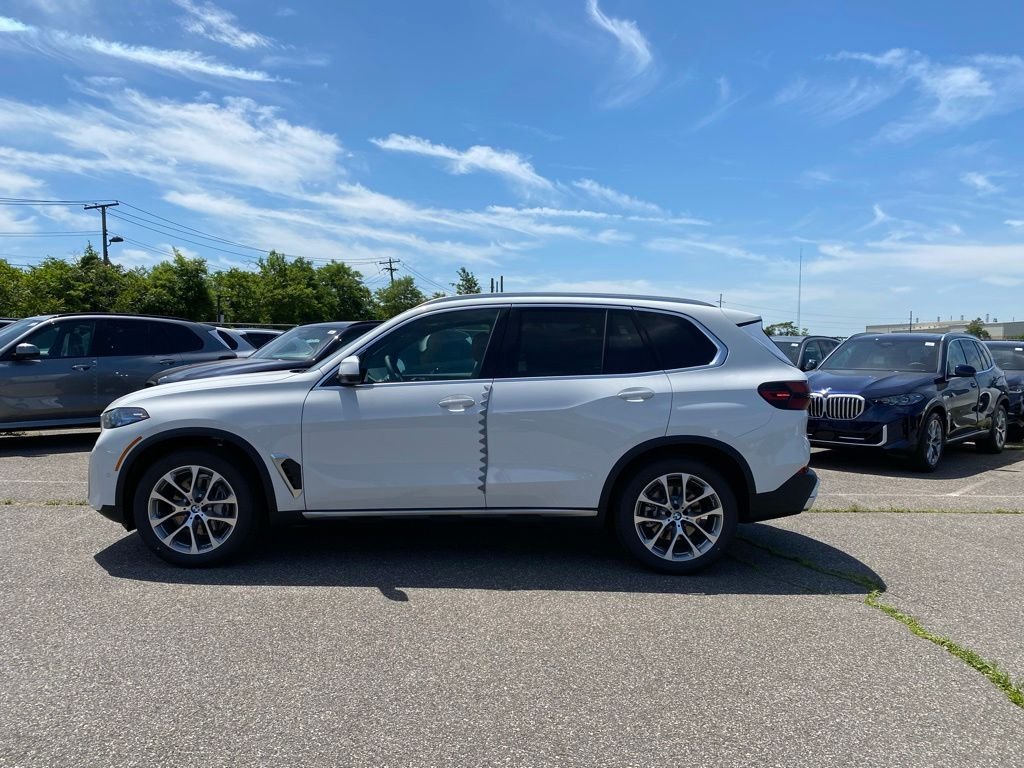 New 2026 Alpine White BMW xDrive40i image 4
