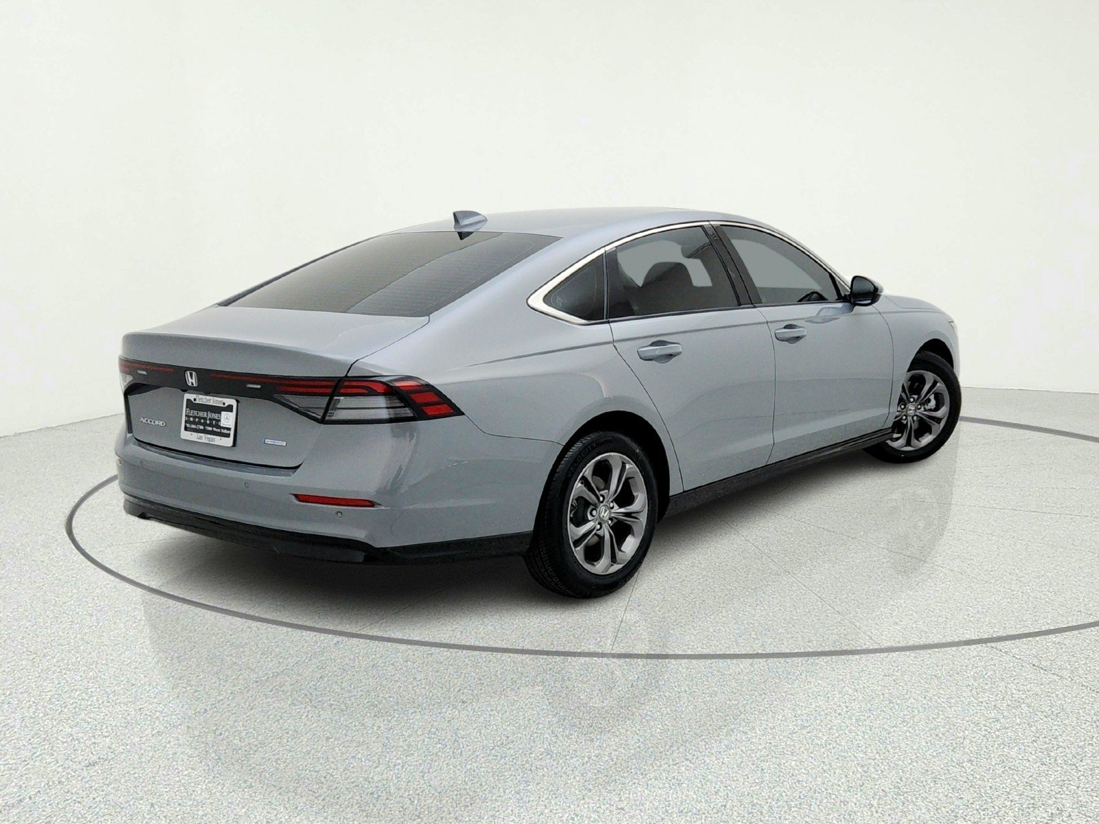 Used 2024 Urban Gray Pearl Honda EX-L image 9