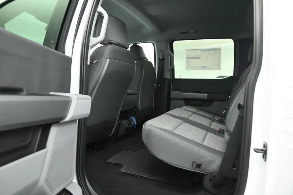New 2026 Oxford White Ford XL image 14