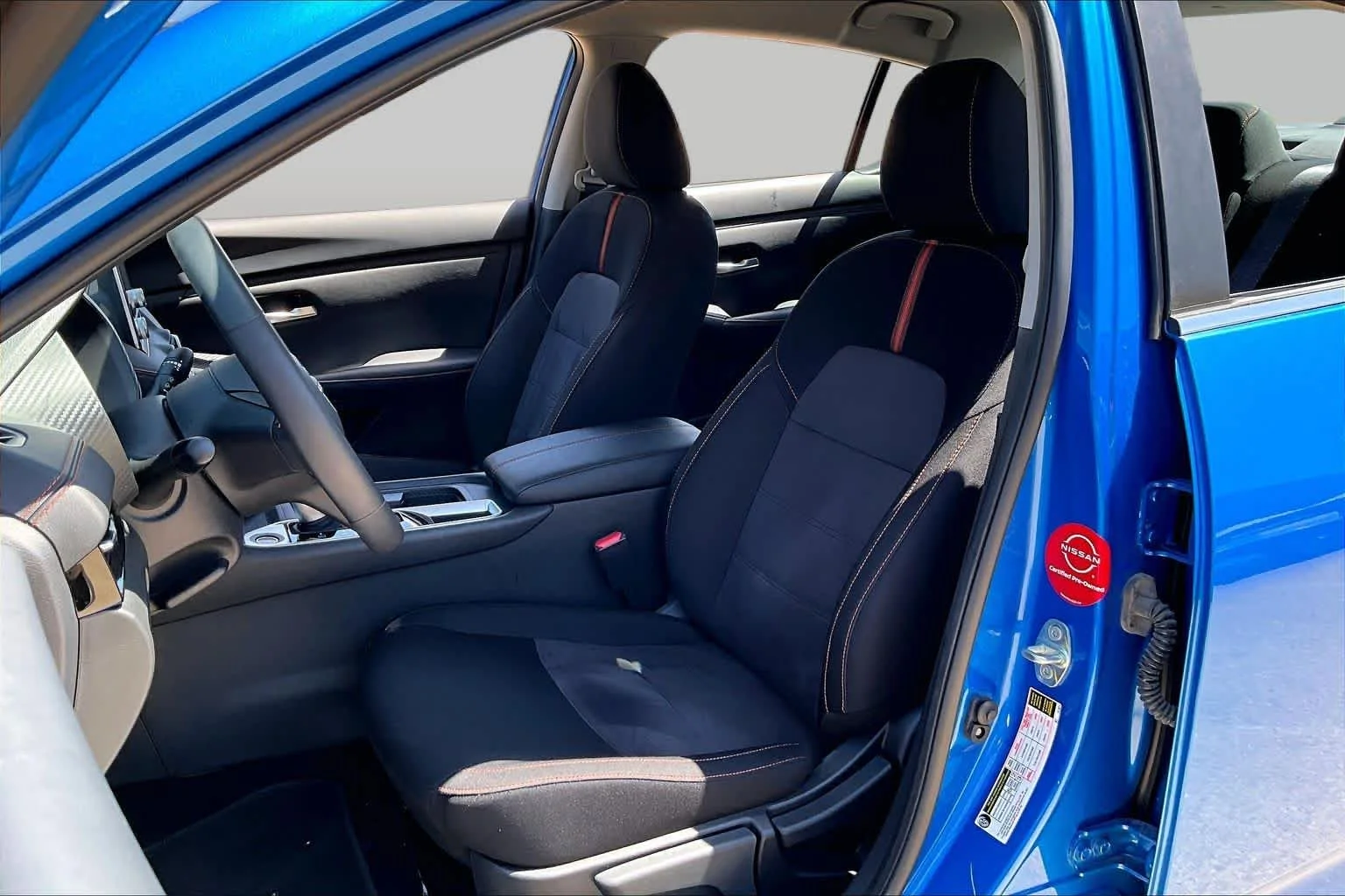Used 2025 Electric Blue Metallic Nissan SR image 8