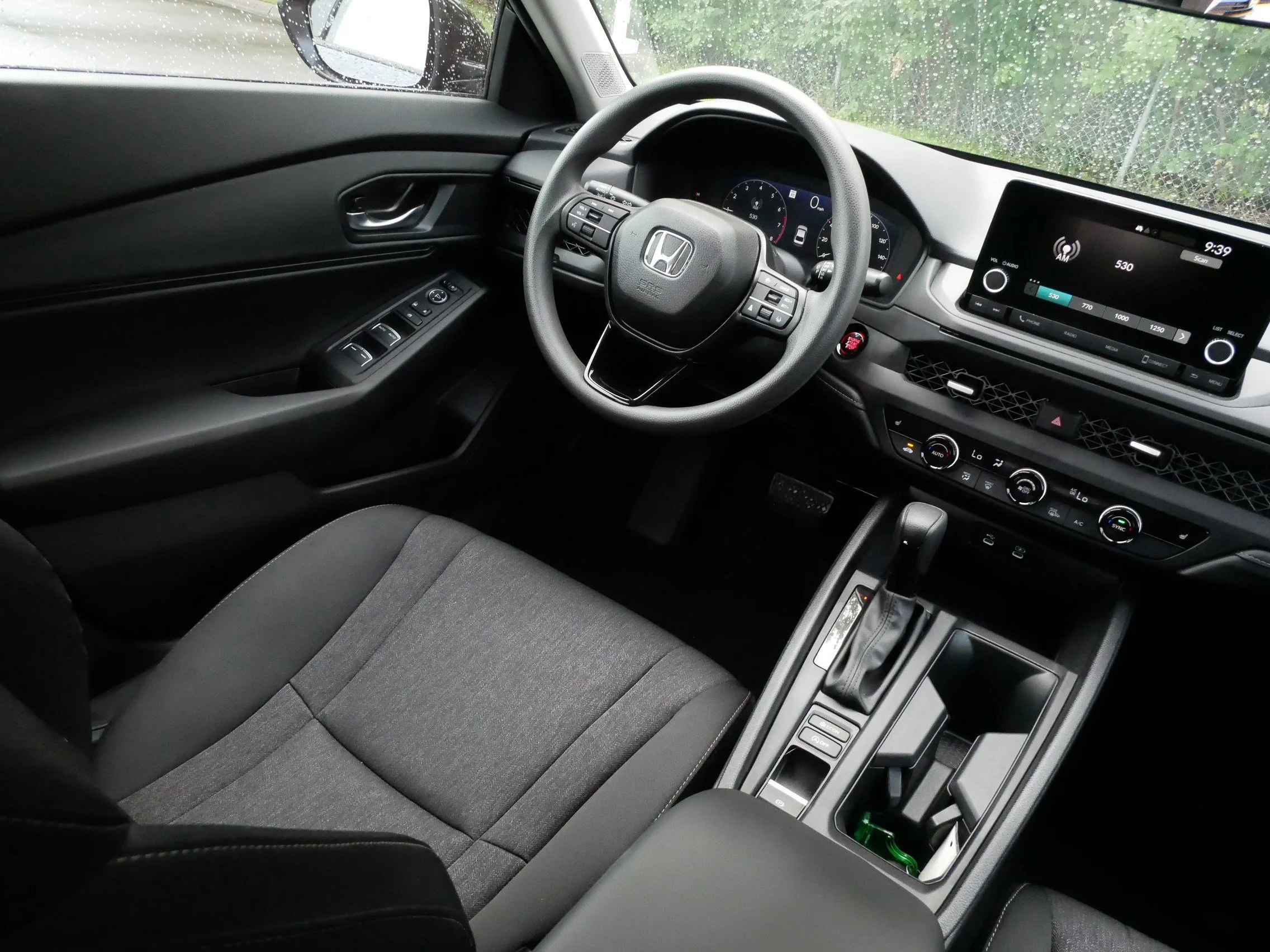 2025 Honda Accord SE - Photo 9