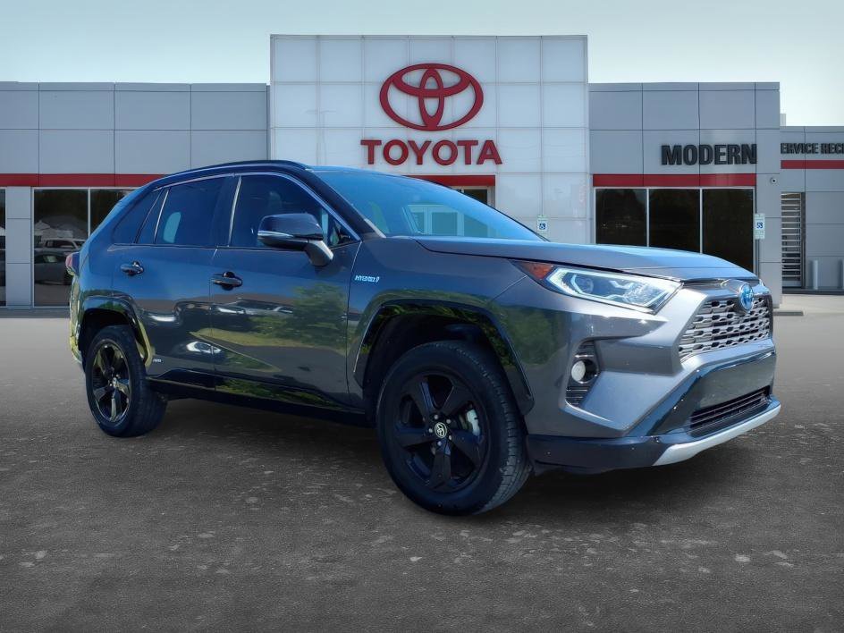 Used 2021 Magnetic Gray Metallic/Midnight Black Metallic Toyota Hybrid XSE image 8