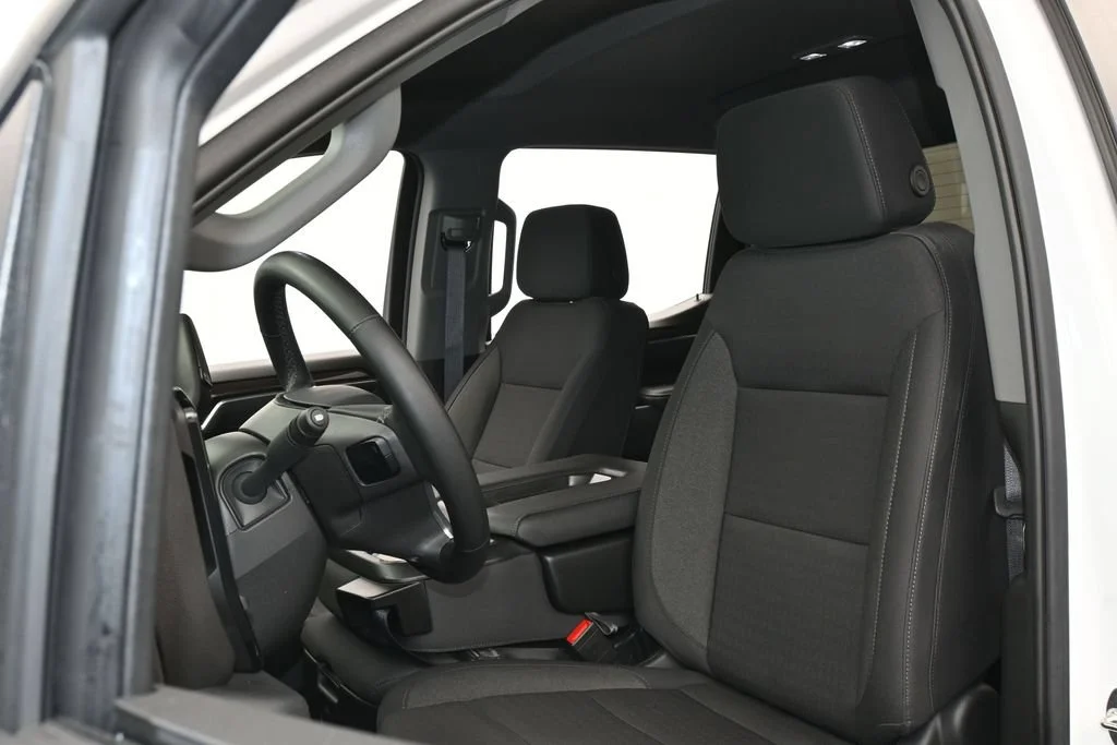Used 2026 Summit White Chevrolet RST image 10