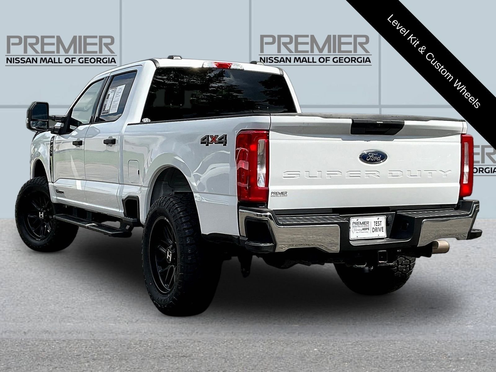 Used 2026 White Ford XLT image 5