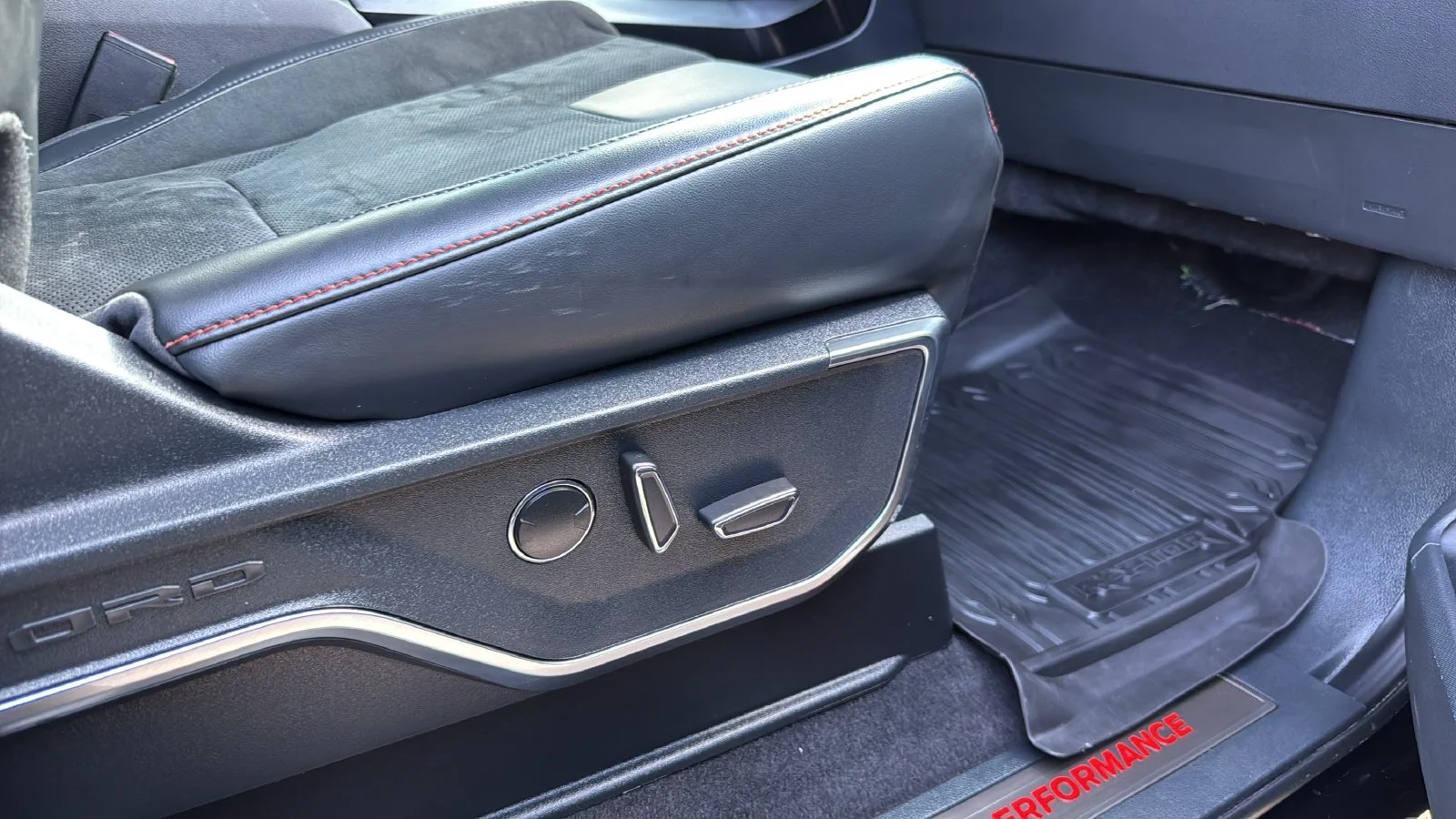 Used 2025 Black Ford Raptor image 24