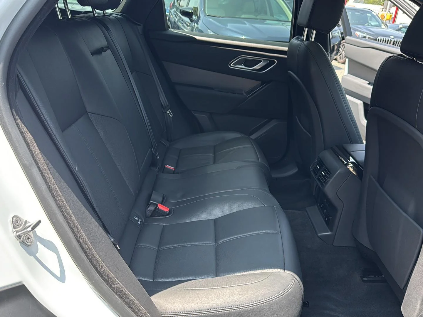 2025 Land Rover Range Rover Velar Dynamic SE - Photo 30
