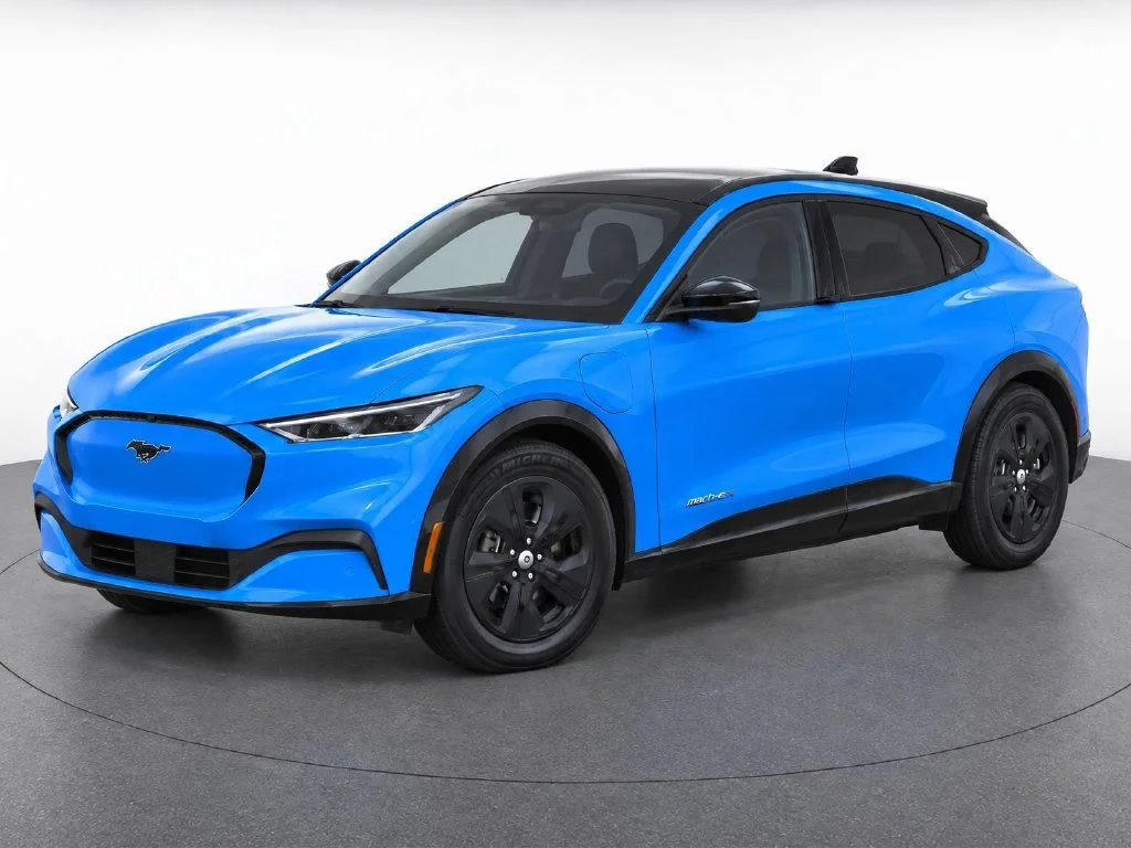 Used 2023 Blue Ford California Route 1 image 2