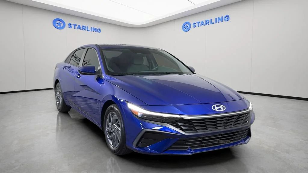 Used 2024 Blue Hyundai SEL image 14