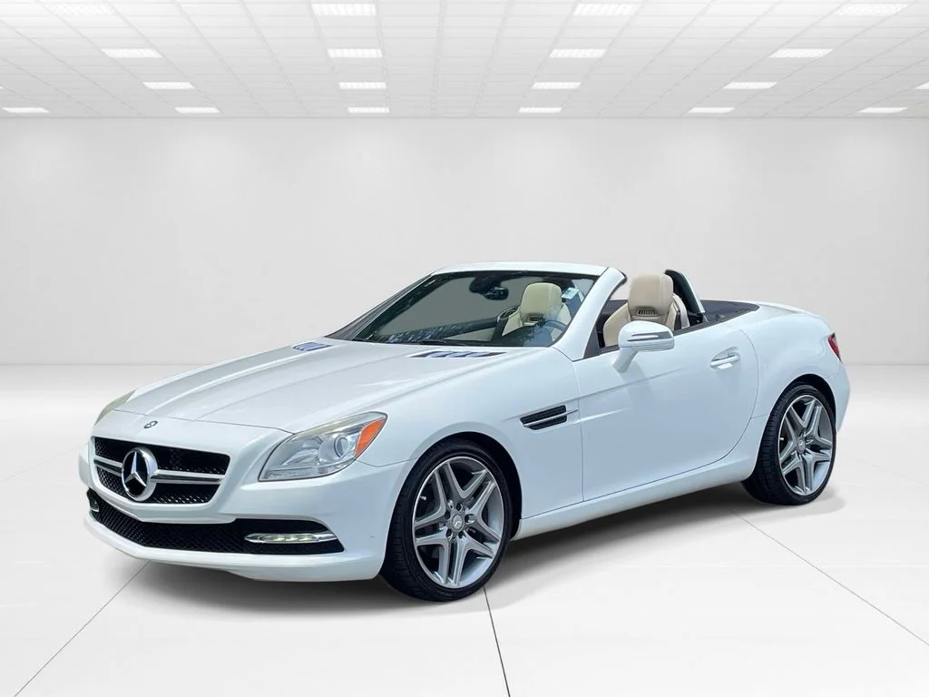 Used 2015 White Mercedes-Benz SLK 250 image 5
